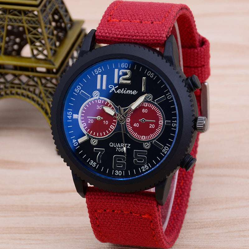 Casual Men’s Fashion  Wristwatch  with  Cloth  Band